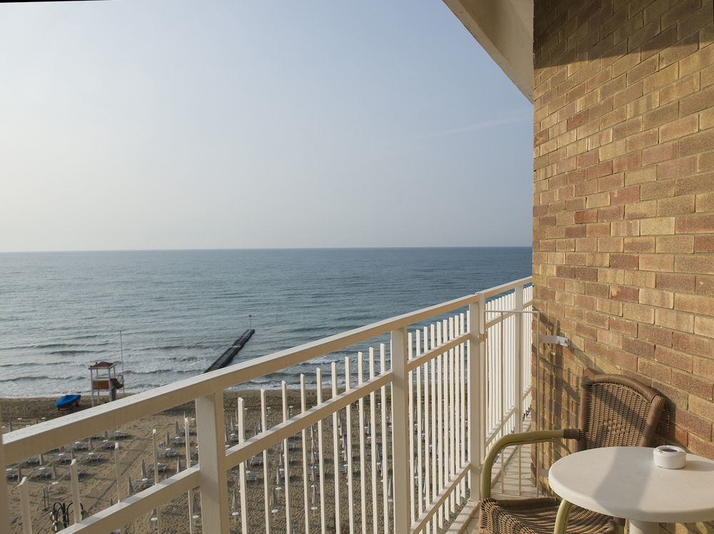 Hotel Delle Nazioni Lido di Jesolo Exterior foto